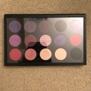 MAC MAKEUP PALETTE